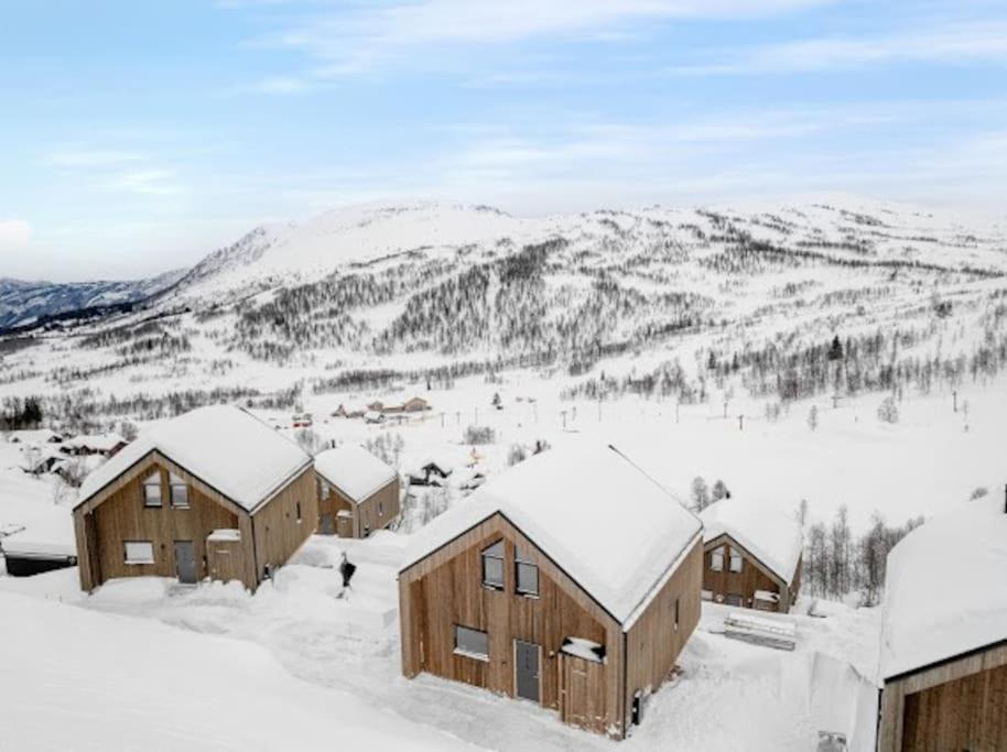 Flygende Utsiktshytte Med Magisk Utsikt Sogndal Kültér fotó